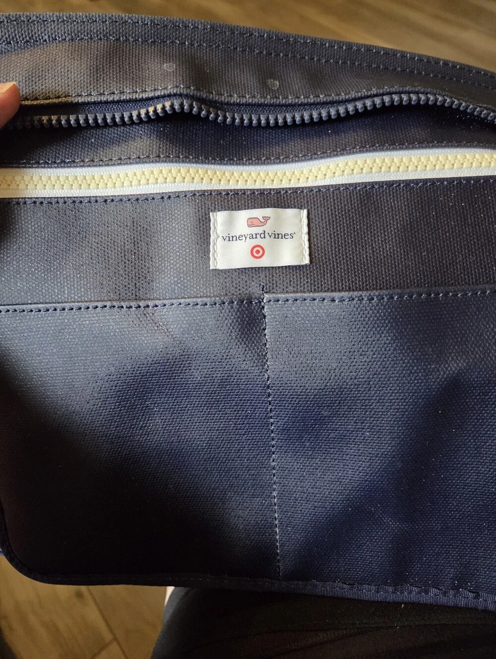 Vineyard Vines/Target Whale Line Beachbag